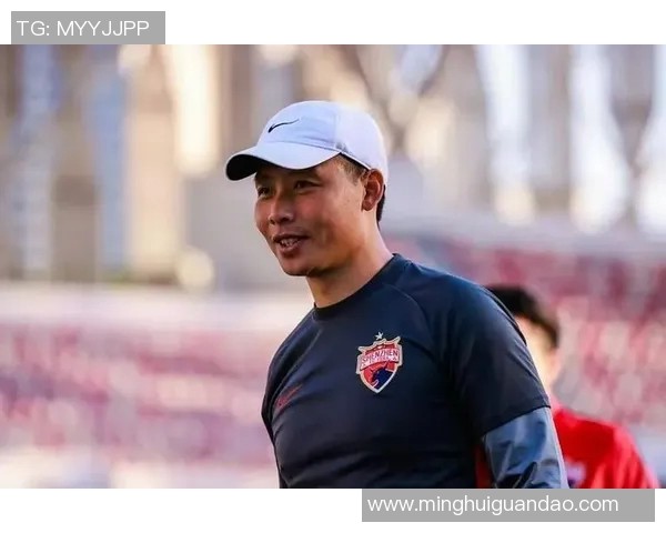 足球明星与中国文化的深厚情缘与情感交融探讨